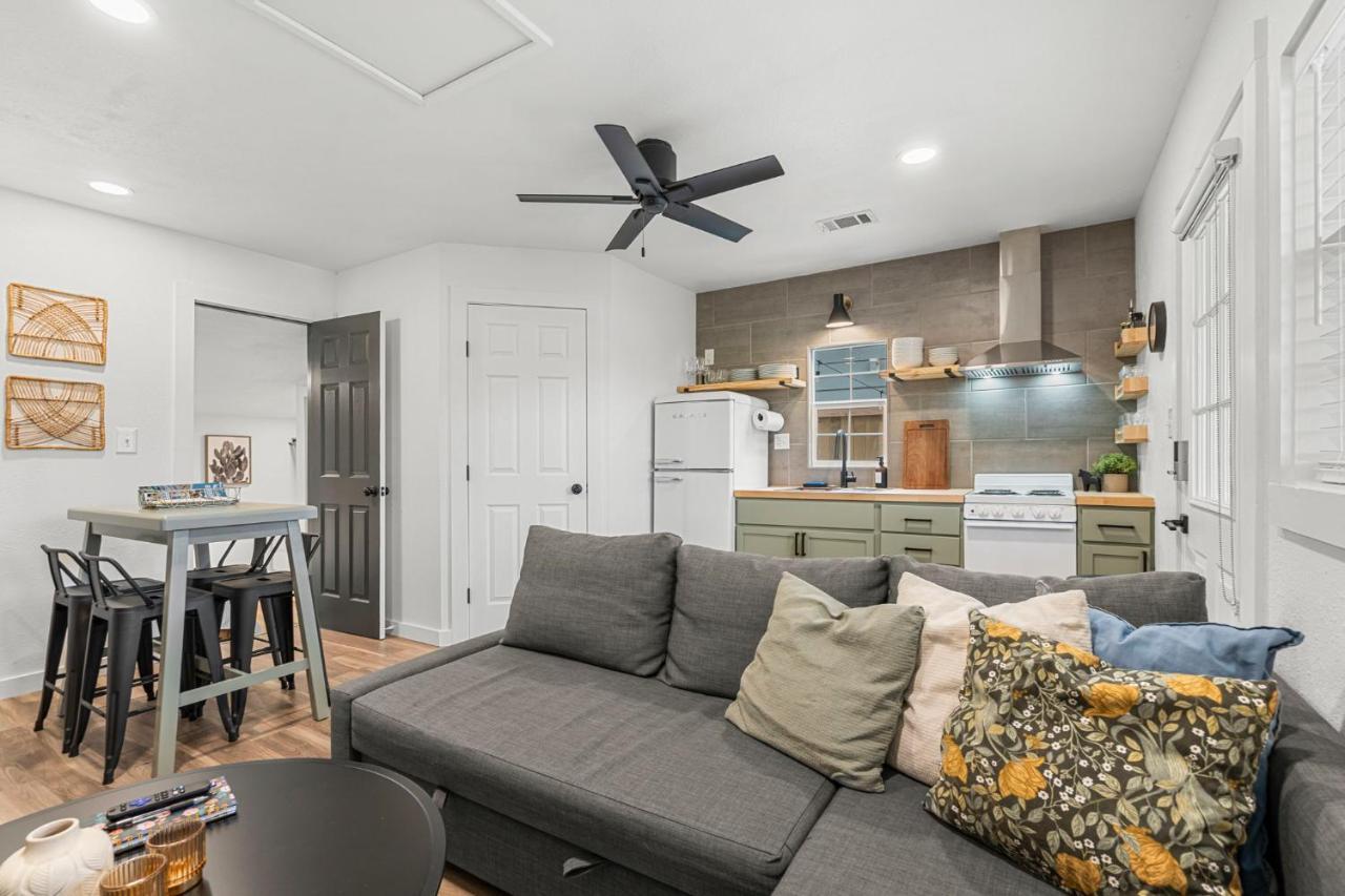 New! The Yellow Door- Downtown Wimberley W/ River Access Exterior foto