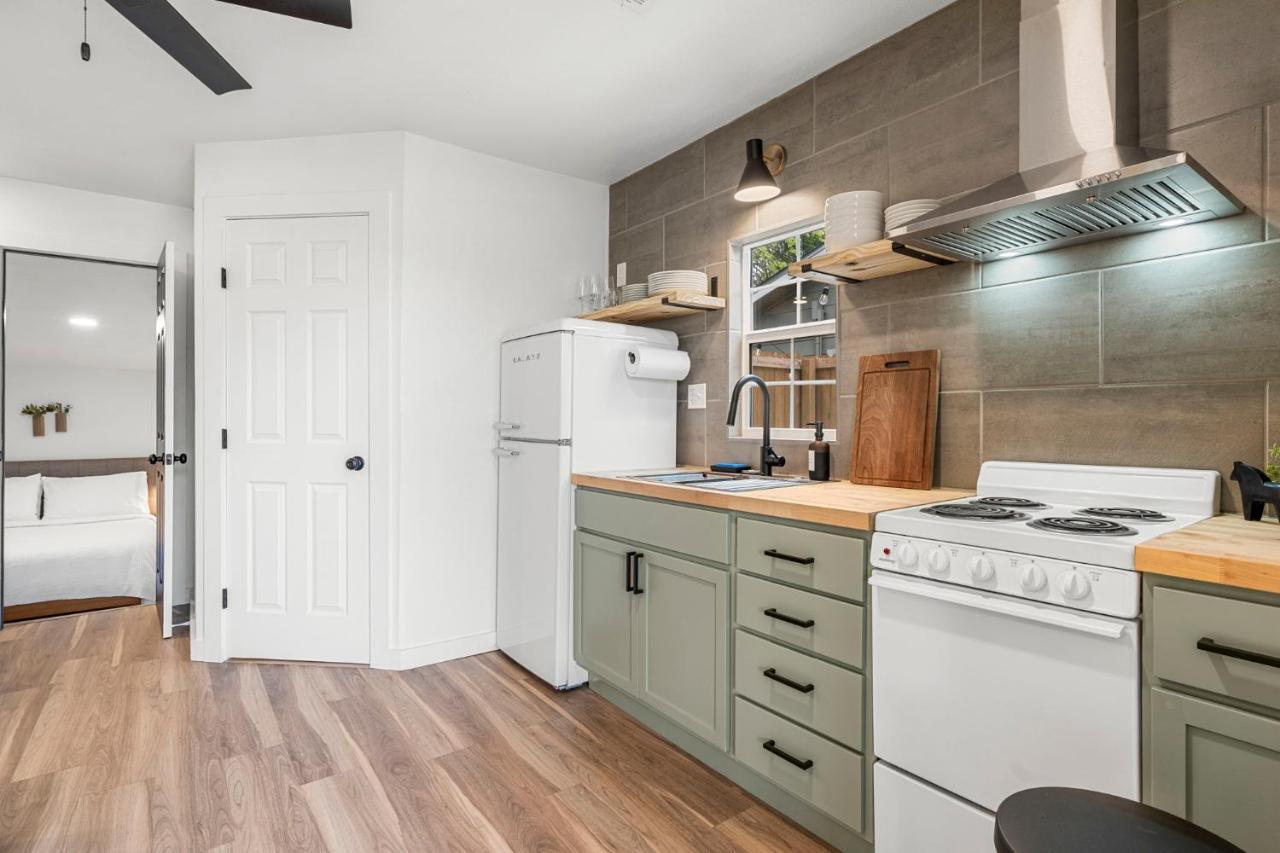 New! The Yellow Door- Downtown Wimberley W/ River Access Exterior foto